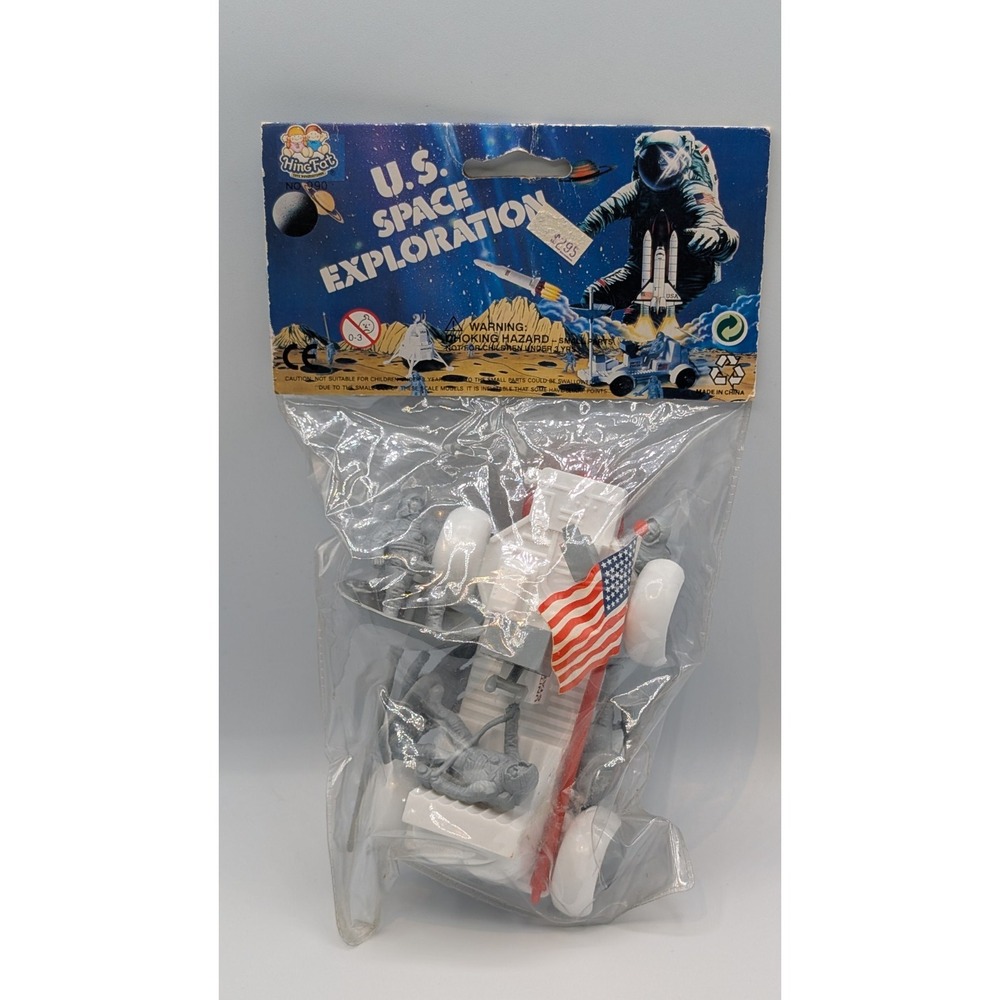 U.S. Space Exploration Playset with Plastic Figures #990 Vintage Hing Fat Toys